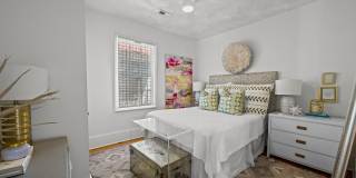 78 Nassau Street Gallery 12