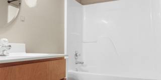 Pet Friendly Three Bedroom! Gallery 14