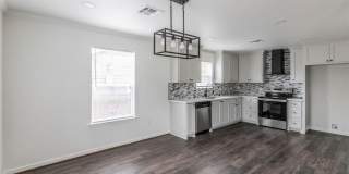 2208 Gurley Avenue Gallery 9