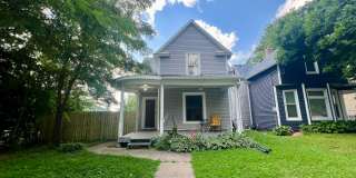 4 Bedroom 2 Bathroom Fenced Moline Home Gallery 1