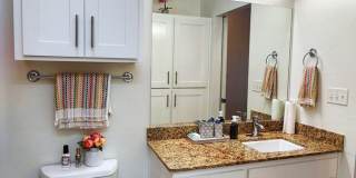 Amazing 2 Bed 2 Bath Condo in The Lofts at Maywood Park Downtown OKC Gallery 26