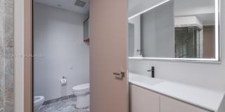 16051 Collins Ave Gallery 18