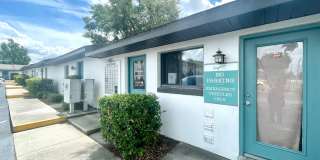 The Virginia Apartments Gallery 15
