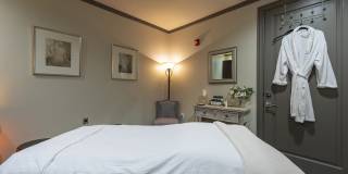 Instrata Upper Kirby Gallery 48