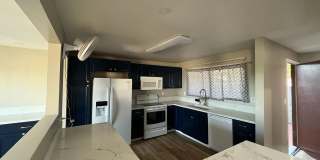 Pet friendly, upgraded and spacious 5 bedroom, 2.5 bathroom, 2 pkg townhome in Mililani! Gallery 1