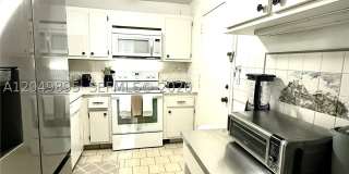 10000 W Bay Harbor Dr Gallery 14