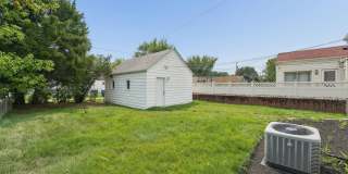 375 E Royal Forest Boulevard Gallery 23