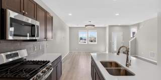 Charming 3BR Townhome in Denver Gallery 5