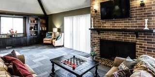 Edgewater Court Apartments Gallery 2