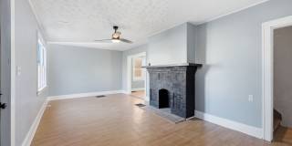 1452 Summit Street Gallery 1