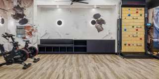 Lyle Apartments Gallery 38