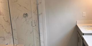 Room in 3 Bedroom Home at Noble Townes Way Gallery 7