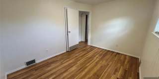 228 Philip Avenue Gallery 11