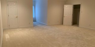 Large Brick Home 5/3 Three Car Garage Gallery 1