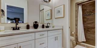204 N MANHATTAN AVENUE Gallery 21