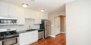 2606 East 7th Street Gallery 14