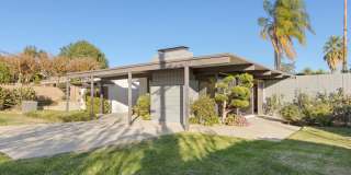 Stunning Mid-Century Modern 4 BR 3 BA with Bonus Room and Office Gallery 63