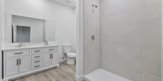 727 Cane Street East Gallery 29