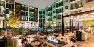 Met on 7th Gallery 20