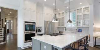 1013 Euclid Avenue Gallery 11