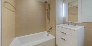 Prism Prism Gallery 42