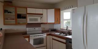 1 bd. 1ba. Unfurnished Kula Cottage - Lower Kula Rd. Available September 1st Gallery 6