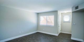 The Lido Apartments - Senior Living Gallery 24