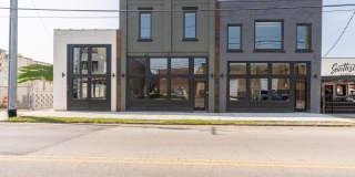 614 E Main Street Gallery 17