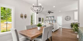 Designer Home near Auburn University's Campus! Gallery 6