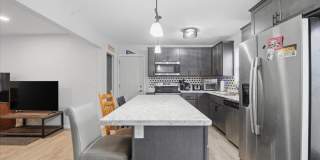 124 N College Street Gallery 4