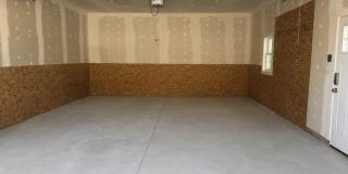 Fully Updated 3 Bedroom - 1 bathroom home - $3,000 Gallery 8
