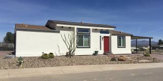 702 West Pony Express Lane Gallery 1