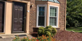 Beautifully Renovated Townhome Gallery 1