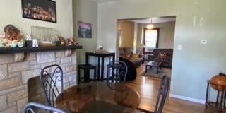 AVAILABLE AUGUST  - Traditional 3+ Bedroom Home Located in Mt. Washington! Gallery 7