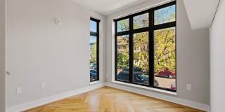 Modern Two Bedroom W/Off Street Parking, Pets Welcomed, & More! Gallery 16