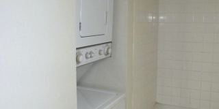 1 Bedroom, 1 Bath with Carport - Raintree Manor Condo Gallery 14