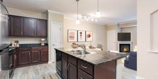 City Walk at Woodbury Gallery 12