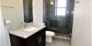 2230 North Sawyer Avenue Gallery 15