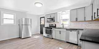 Stunning 2 bedroom home in Homestead available June 15! Gallery 6