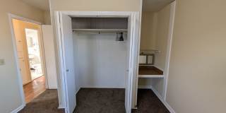 2 bed, 1 bath duplex house in Edmond with central heat and air next to UCO campus Gallery 10