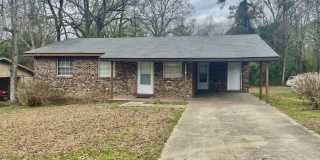 2968 Oak Street Gallery 1