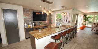 6Eleven Lamar Gallery 10