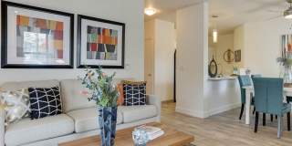 Sunfield Lakes Apartments Gallery 9