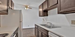 Dockside Apartments on Lake Minnetonka Gallery 2