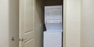 Fox Run at Fulton - Student Housing Gallery 8