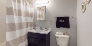 Yugo Lexington Campus Court Gallery 16