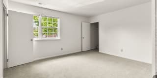 Springetts Apartments Gallery 21