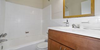 The Roberta Gallery 24