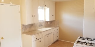 647-669 E. Birch St. Gallery 1