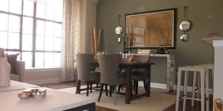 600 on Broad Gallery 9